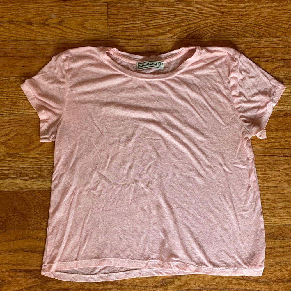 Light pink Abercrombie t-shirt